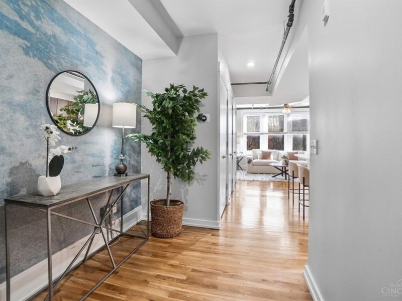 1415 Vine Street, Unit 305, Cincinnati, OH 45202 Photo 2