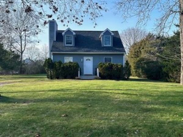 30 Norbury Road , Hampton Bays, NY 11946