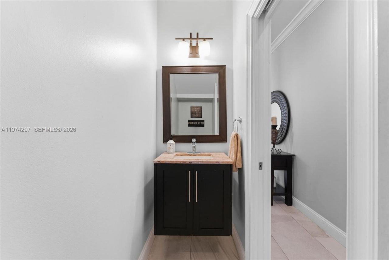 1521 NW 178th Ter, Pembroke Pines, FL 33029 Photo