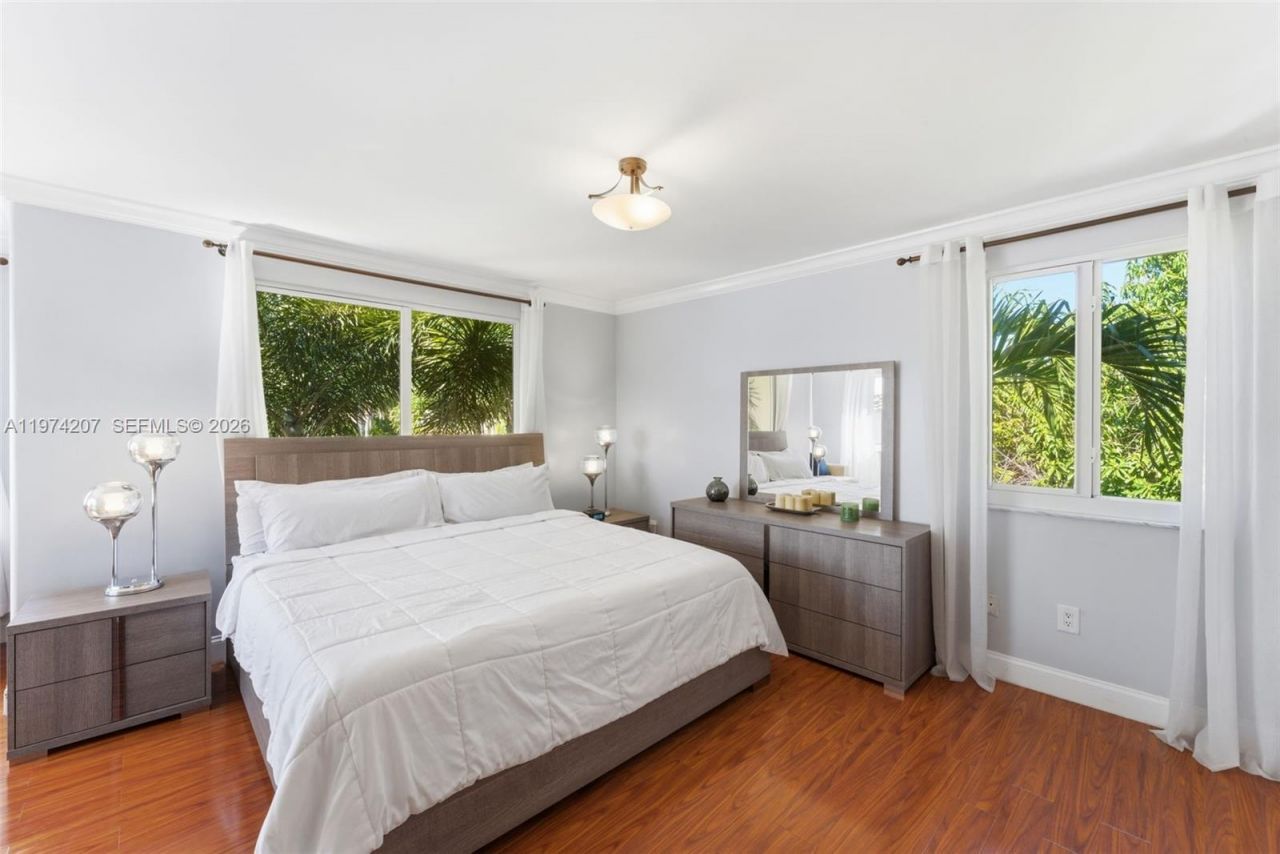 1521 NW 178th Ter, Pembroke Pines, FL 33029 Photo