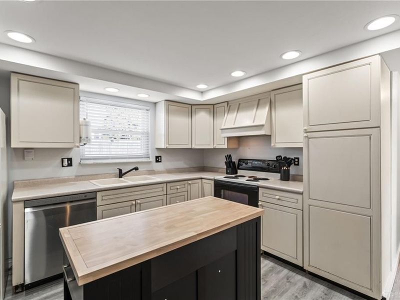 5917 Longford Road, Huber Heights, OH 45424 Photo 16