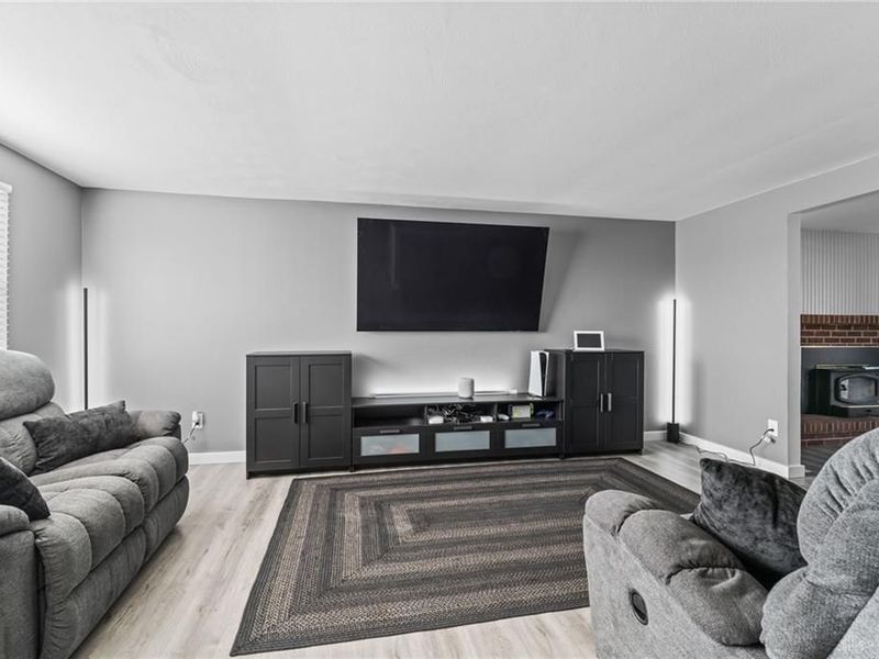 5917 Longford Road, Huber Heights, OH 45424 Photo 2