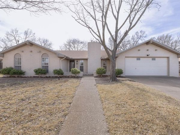 540 Topeka Drive, Woodway, TX 76712