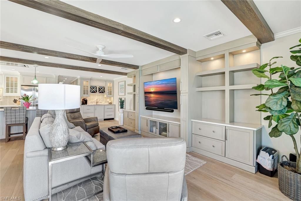 2850 Gulf Shore Blvd N, Unit 201, Naples, FL 34103 Photo