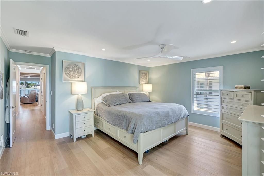 2850 Gulf Shore Blvd N, Unit 201, Naples, FL 34103 Photo