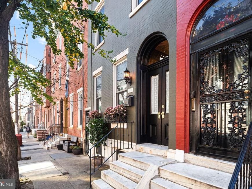 1624 Brown Street, Philadelphia, PA 19130 Main Photo