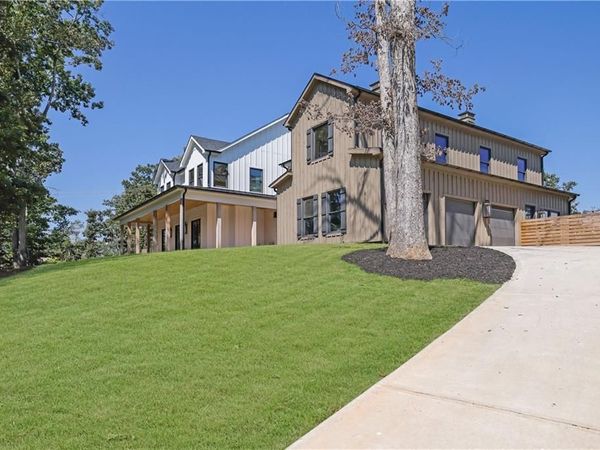 5525 Hubbard Town Road , Cumming, GA 30028