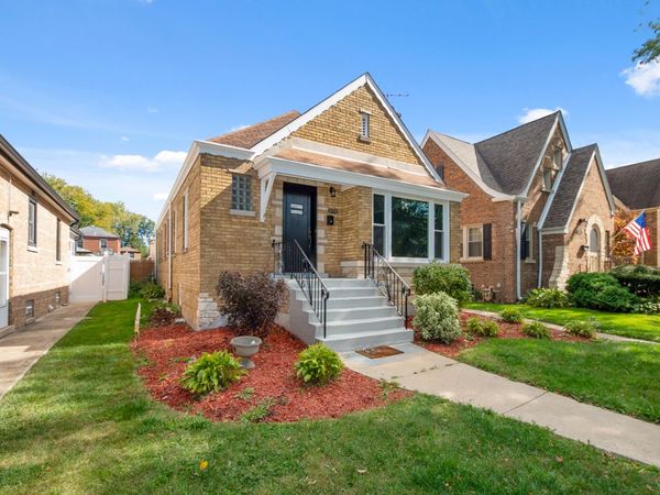 10735 S Washtenaw Avenue, Chicago, IL 60655