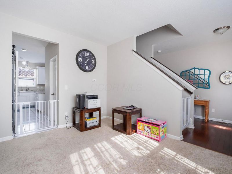 94 Sandburg Drive, Lithopolis, OH 43136 Photo 2