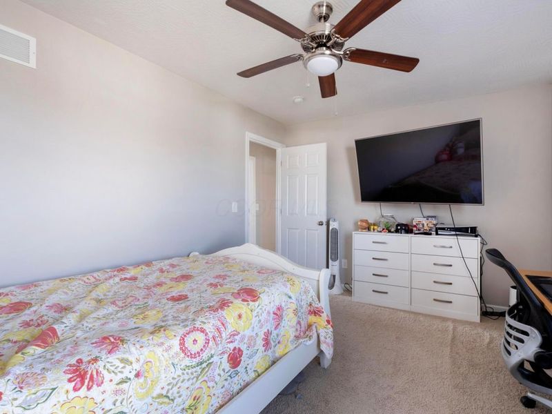 94 Sandburg Drive, Lithopolis, OH 43136 Photo 24