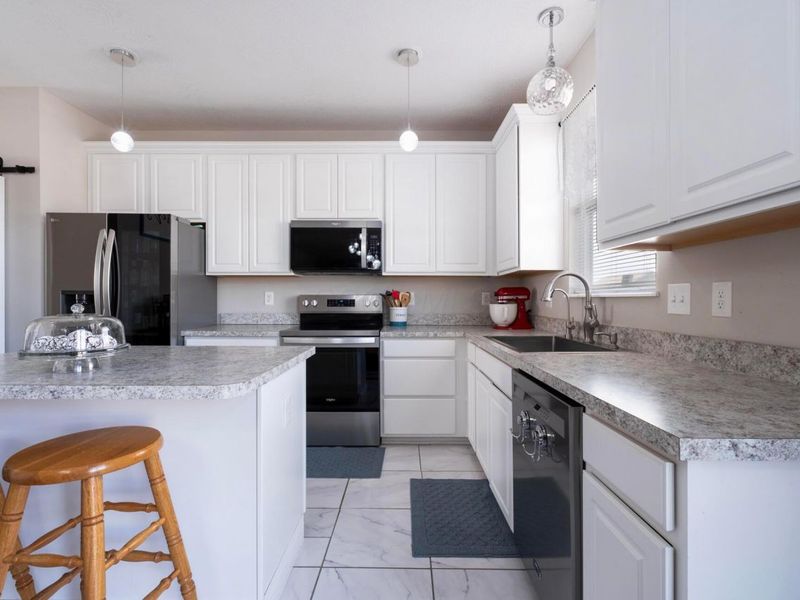 94 Sandburg Drive, Lithopolis, OH 43136 Photo 4