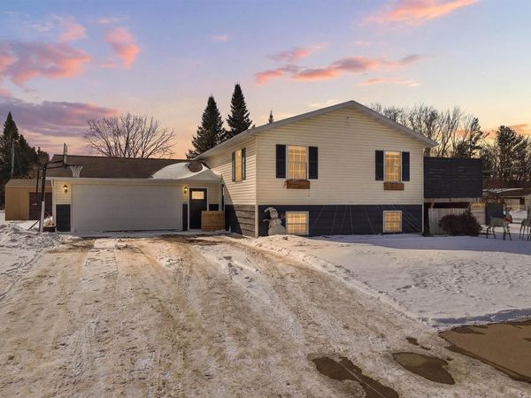 713 MUELLER STREET, Athens, WI 54411