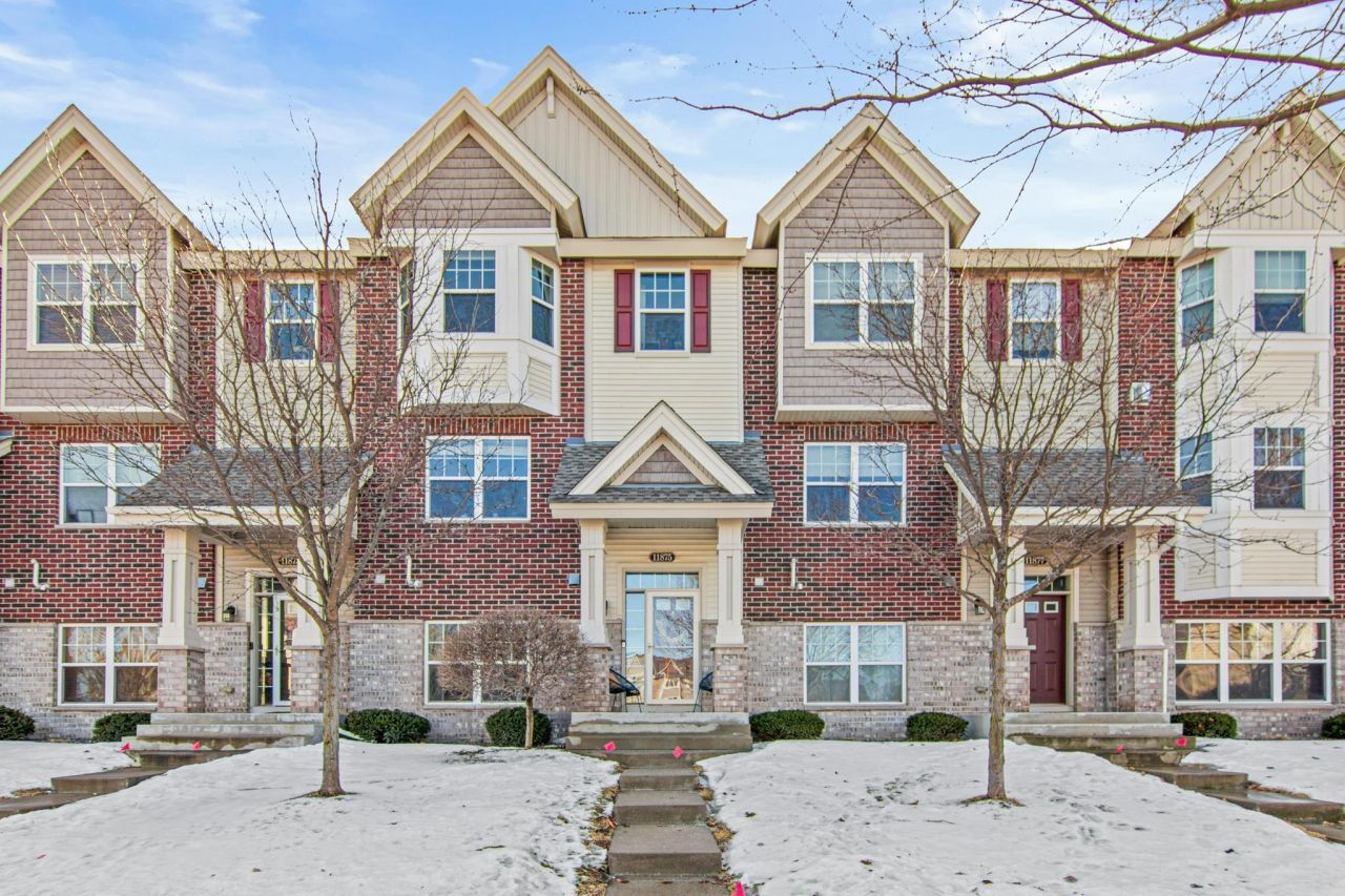 11875 Emery Village Drive N, Unit 2503, Champlin, MN 55316 Main Photo