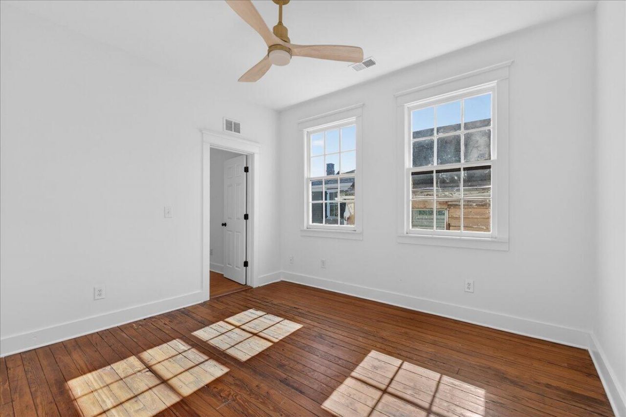 66 America Street  Photo 12