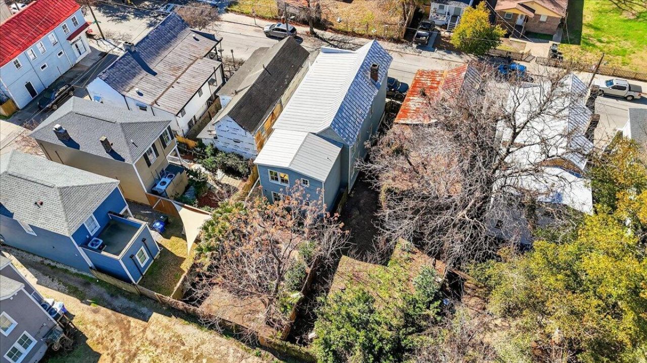 66 America Street  Photo 48