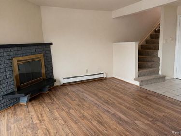 156 Summit View Court, White Lake Twp, MI 48386