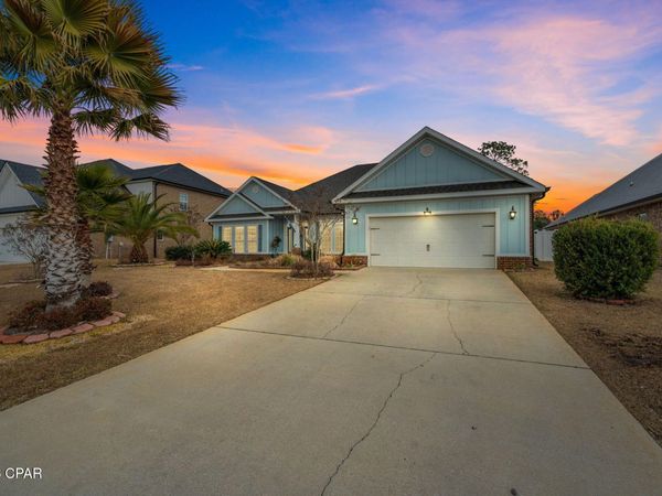 82 Alegro Drive , Southport, FL 32409