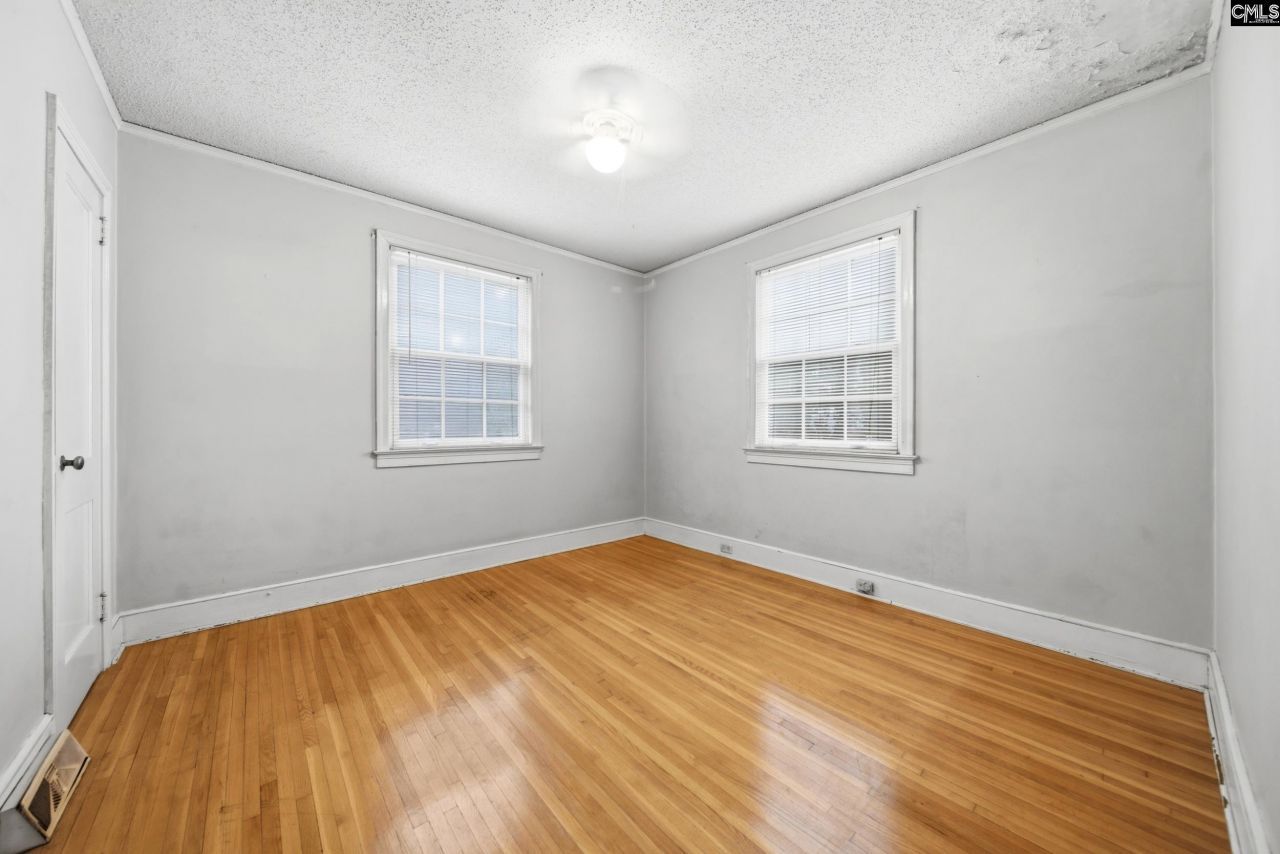 6429 Pinefield Road  Photo 8