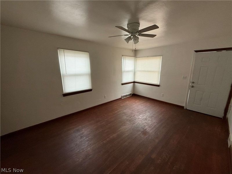 868 Cameron Avenue , Youngstown, OH 44502 Photo 6