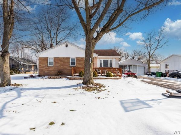 6795 Nash Road, North Tonawanda, NY 14120