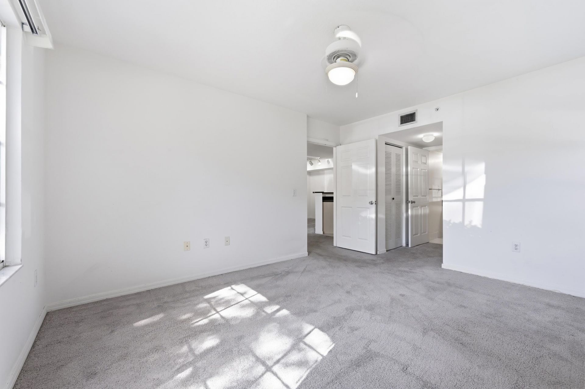 4200 San Marino Boulevard, Unit 107, West Palm Beach, FL 33409 Photo