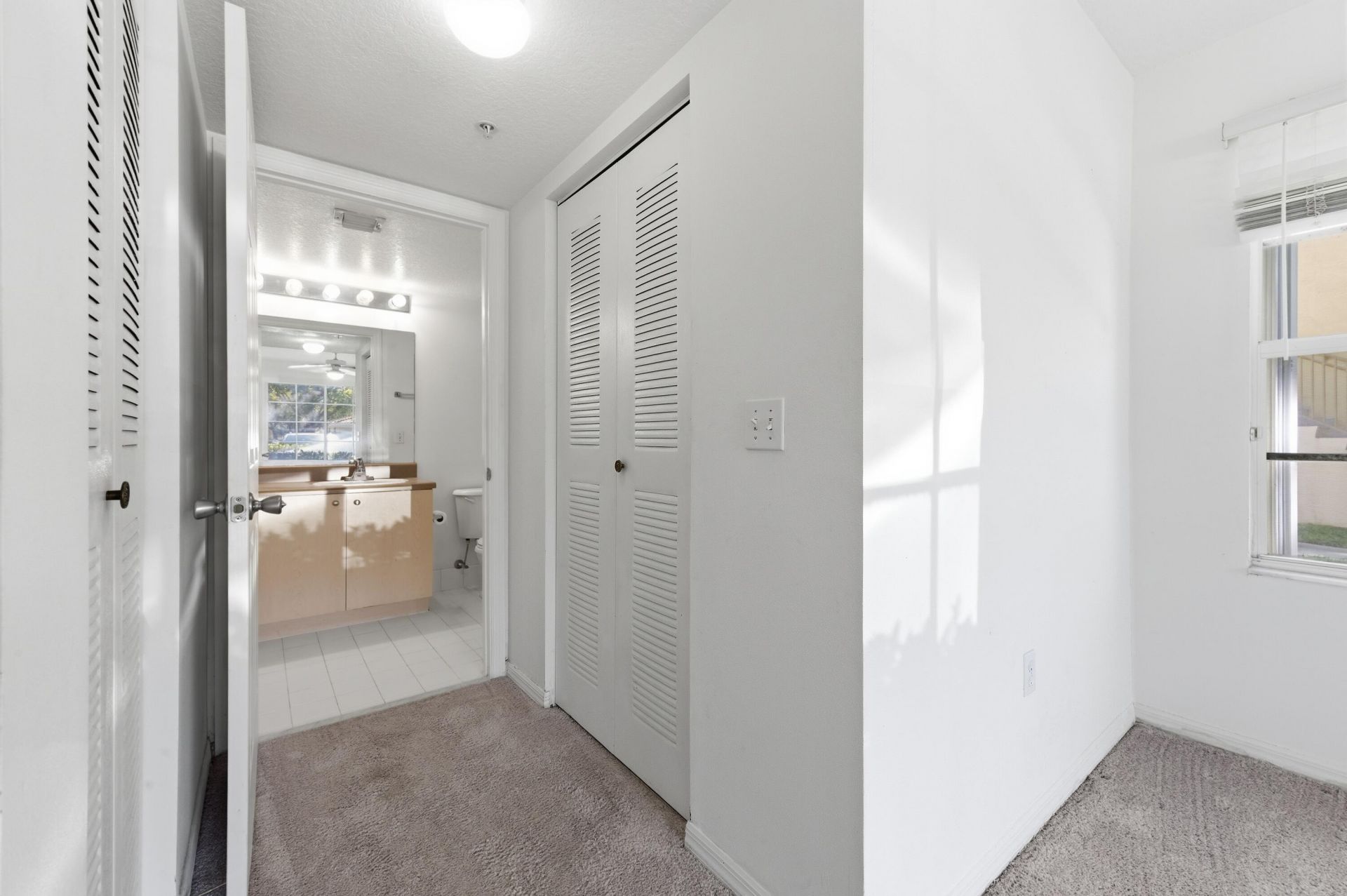 4200 San Marino Boulevard, Unit 107, West Palm Beach, FL 33409 Photo