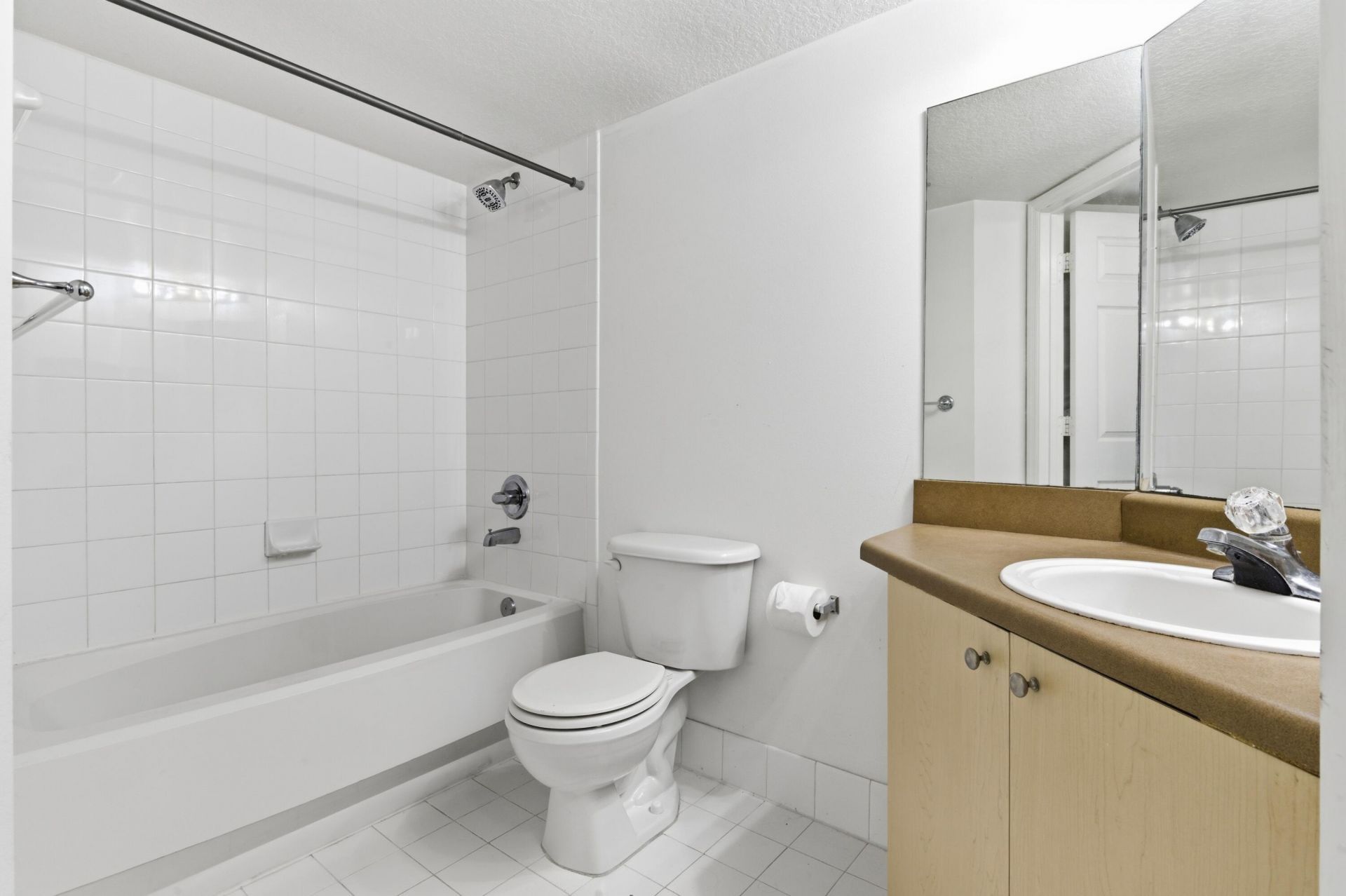 4200 San Marino Boulevard, Unit 107, West Palm Beach, FL 33409 Photo