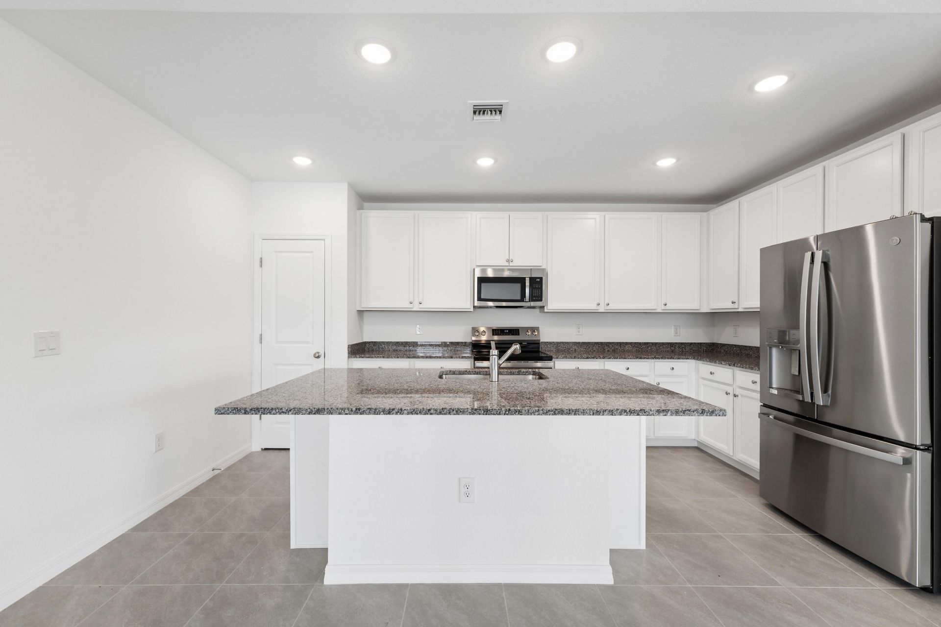 879 SW Mccoy Avenue, Unit 74, Port Saint Lucie, FL 34953 Photo