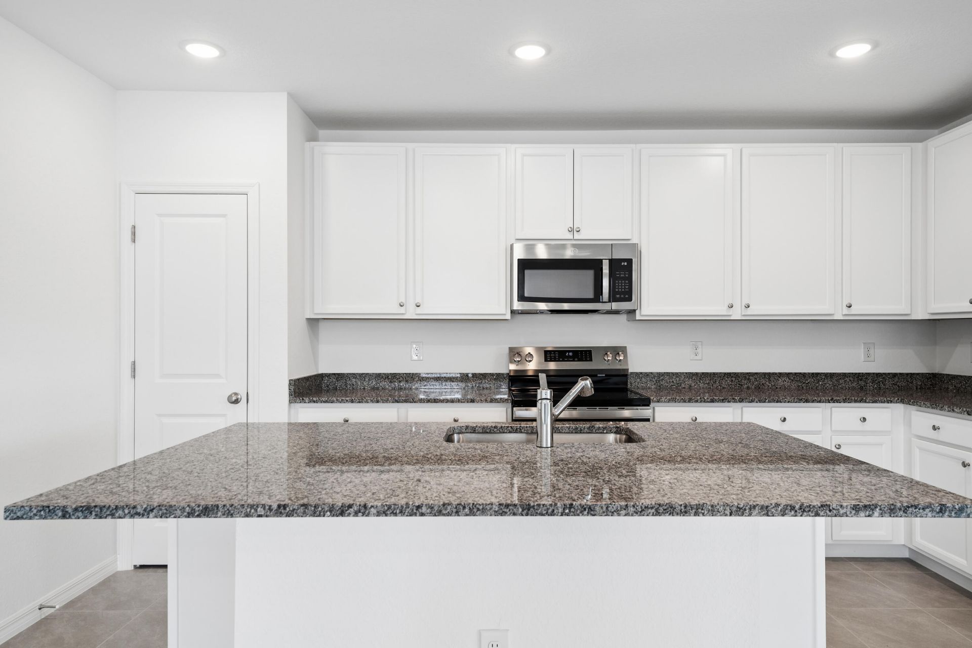 879 SW Mccoy Avenue, Unit 74, Port Saint Lucie, FL 34953 Photo