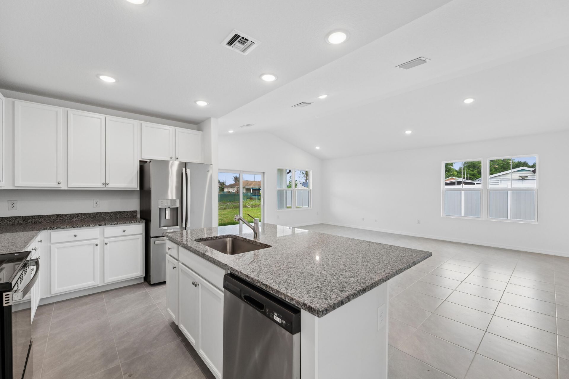 879 SW Mccoy Avenue, Unit 74, Port Saint Lucie, FL 34953 Photo