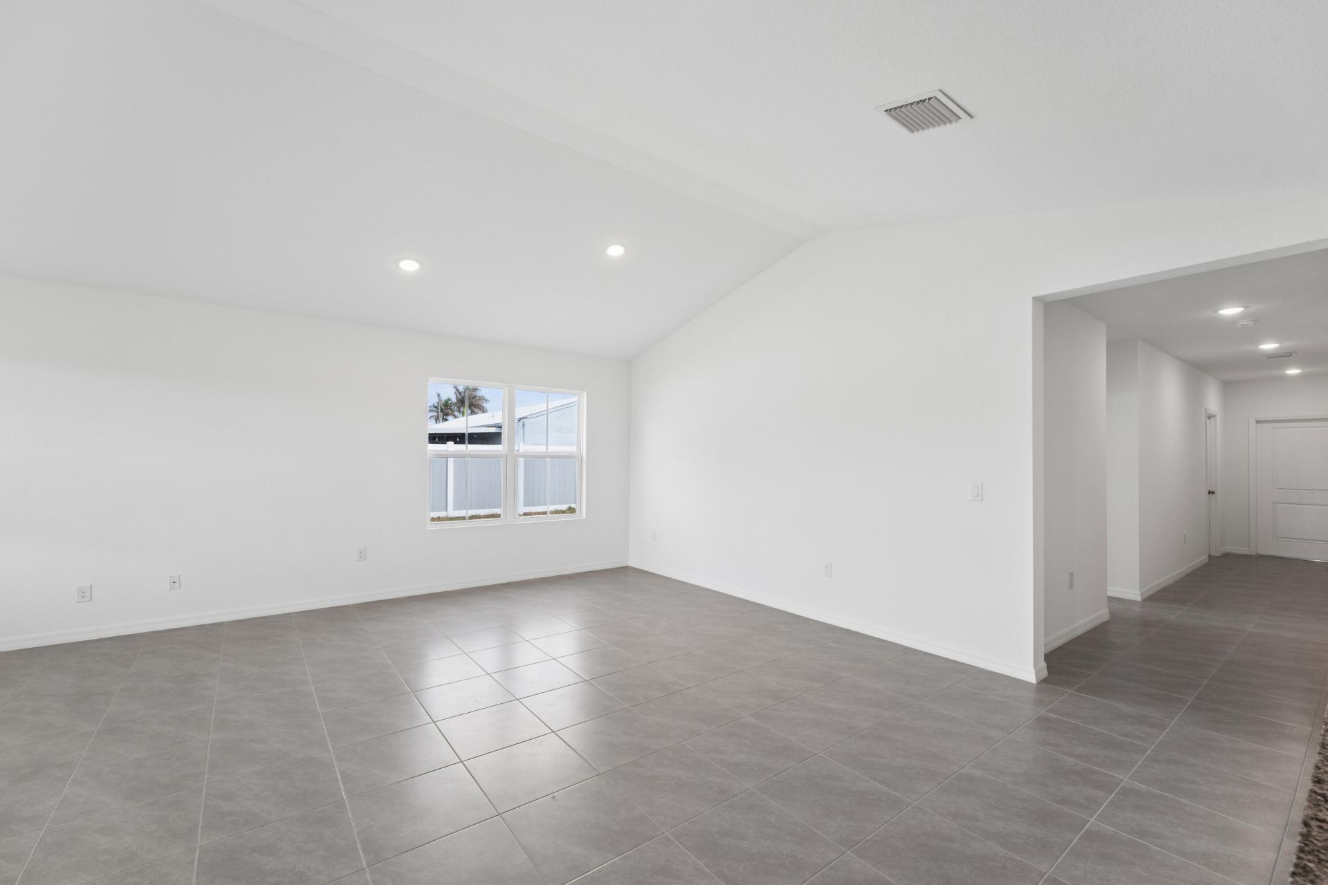 879 SW Mccoy Avenue, Unit 74, Port Saint Lucie, FL 34953 Photo