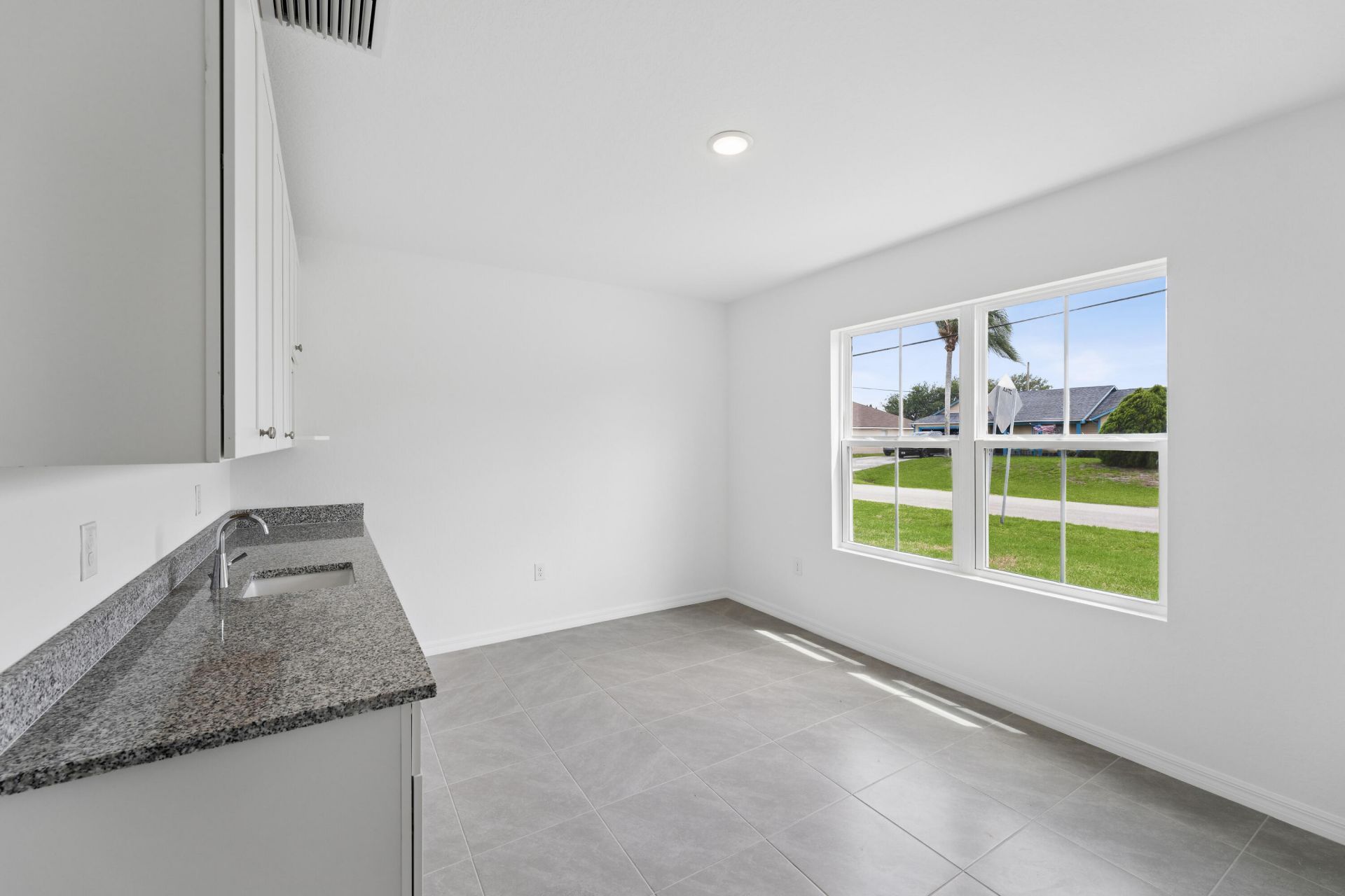 879 SW Mccoy Avenue, Unit 74, Port Saint Lucie, FL 34953 Photo