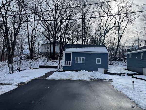 8 Chamberlain Rd, Unit 8, Shrewsbury, MA 01545