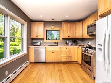 35 Jennings , Kent, CT 06785