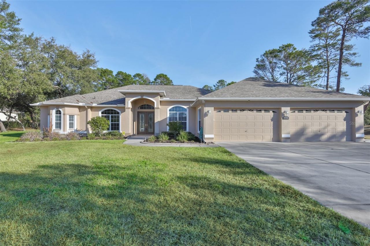11235 Warm Wind Way , Weeki Wachee, FL 34613 Photo