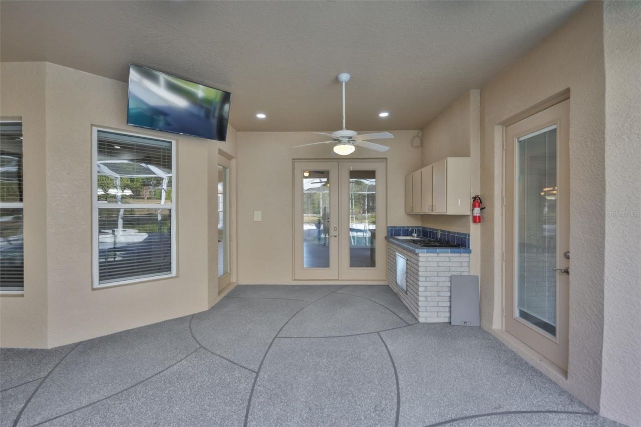 11235 Warm Wind Way , Weeki Wachee, FL 34613 Photo