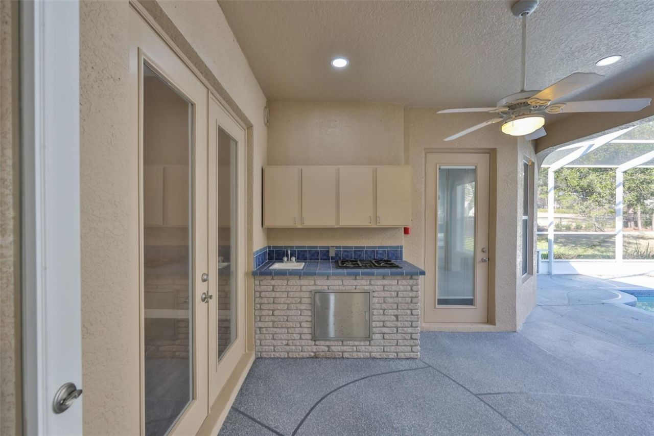 11235 Warm Wind Way, Weeki Wachee, FL 34613 Photo