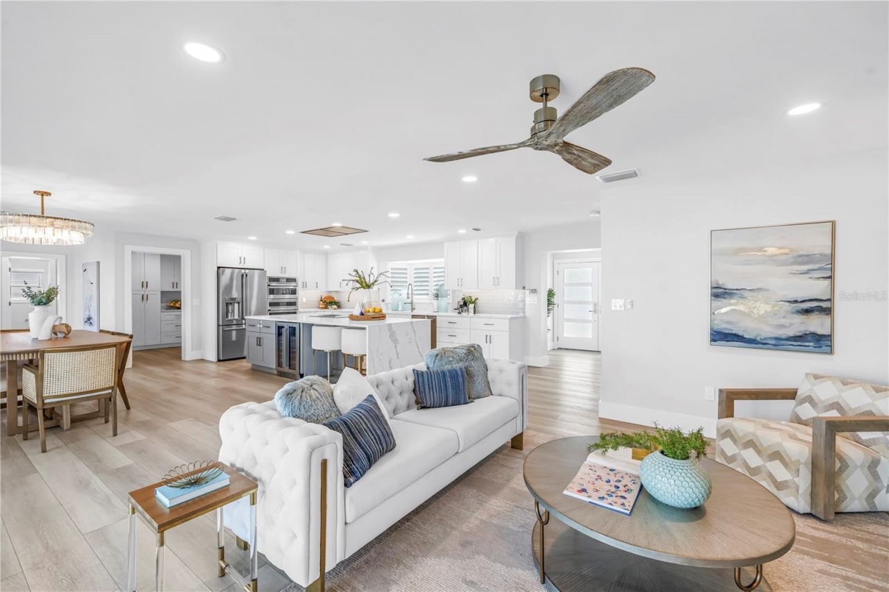 1093 42nd Avenue Ne, Saint Petersburg, FL 33703 Photo