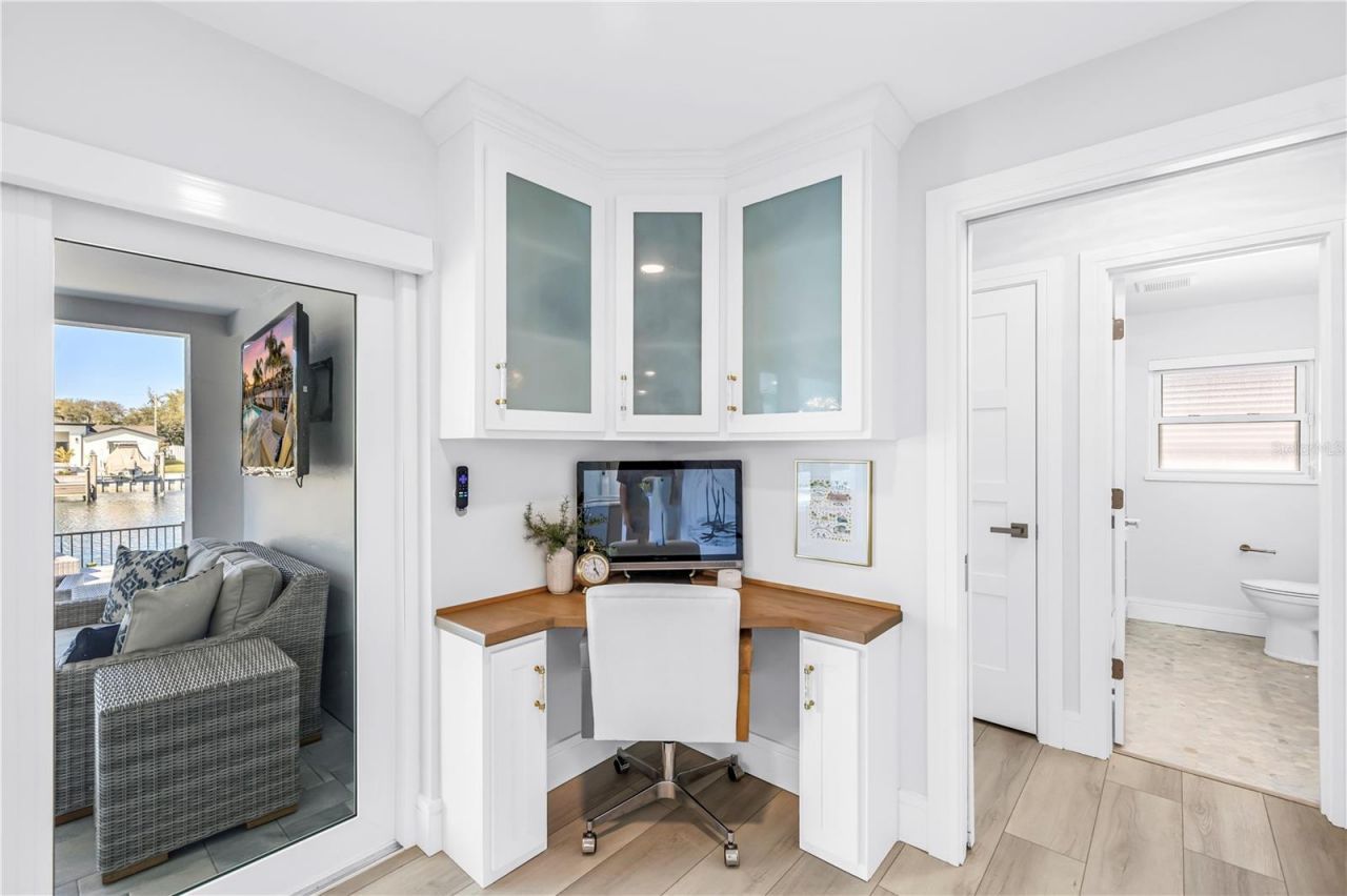 1093 42nd Avenue Ne, Saint Petersburg, FL 33703 Photo