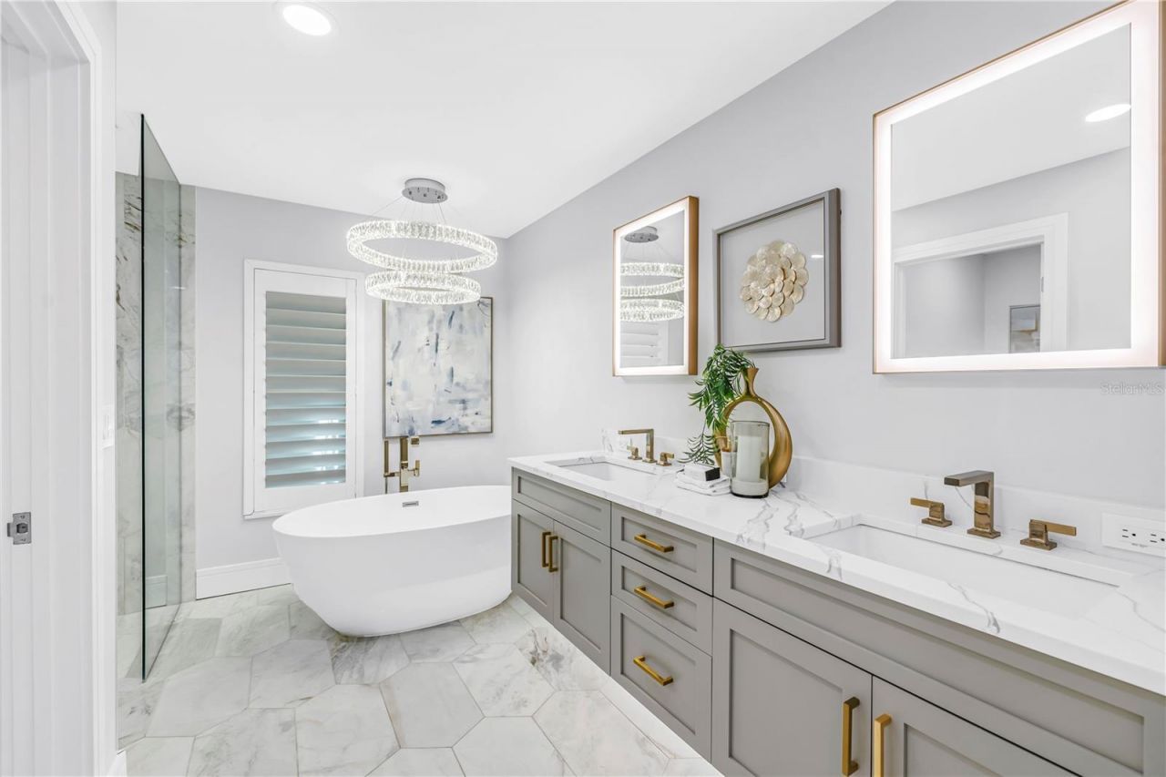 1093 42nd Avenue Ne, Saint Petersburg, FL 33703 Photo