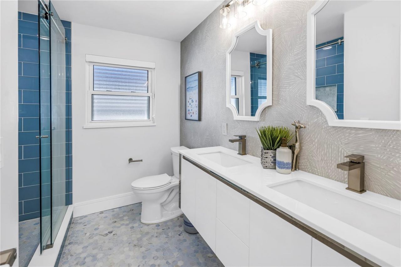 1093 42nd Avenue Ne, Saint Petersburg, FL 33703 Photo