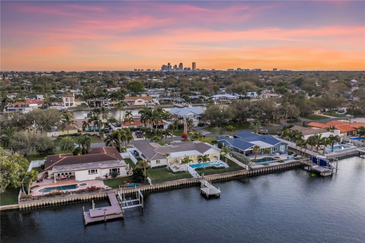 1093 42nd Avenue Ne, Saint Petersburg, FL 33703 Photo