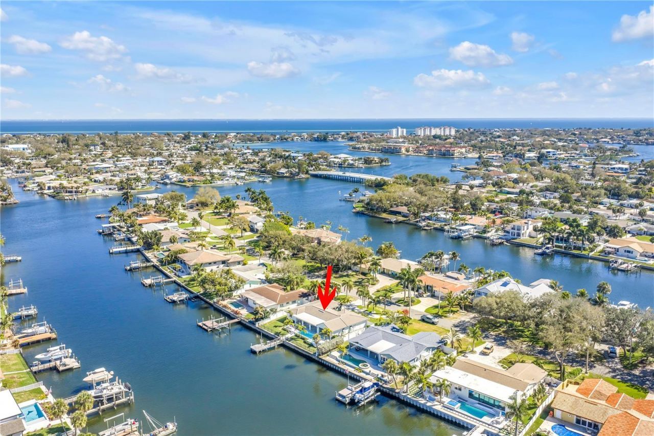 1093 42nd Avenue Ne, Saint Petersburg, FL 33703 Photo