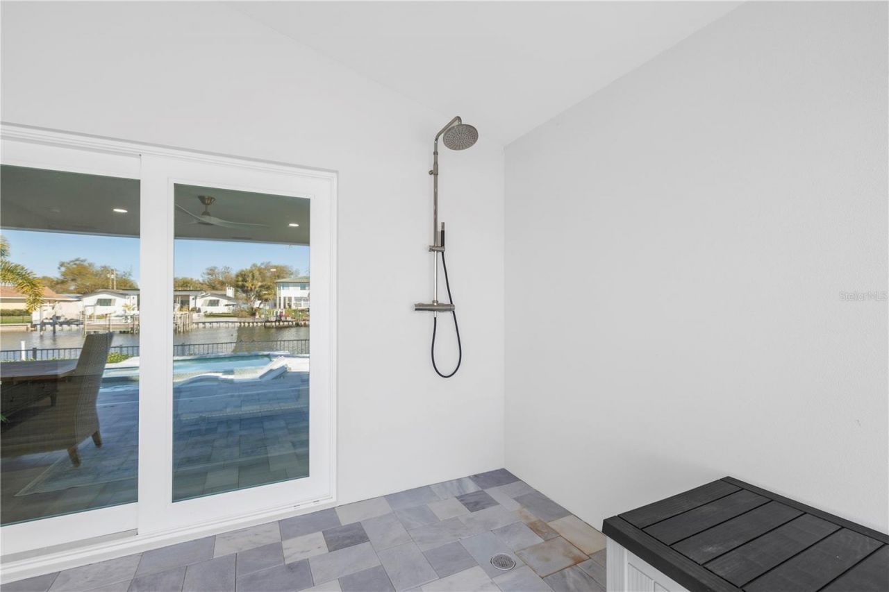 1093 42nd Avenue Ne, Saint Petersburg, FL 33703 Photo