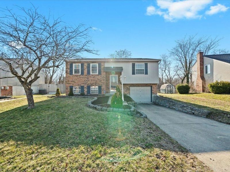 2237 Wideview Dr Drive, Covington, KY 41011 Photo 1