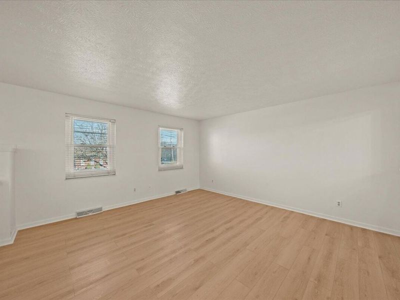 2237 Wideview Dr Drive, Covington, KY 41011 Photo 4