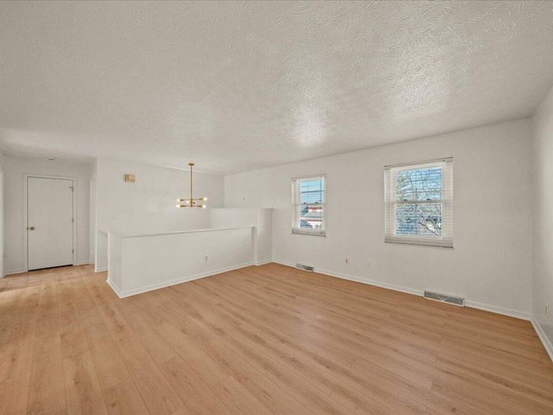 2237 Wideview Dr Drive, Covington, KY 41011 Photo 7