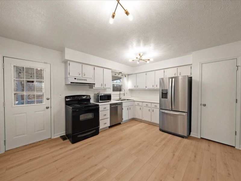 2237 Wideview Dr Drive, Covington, KY 41011 Photo 8