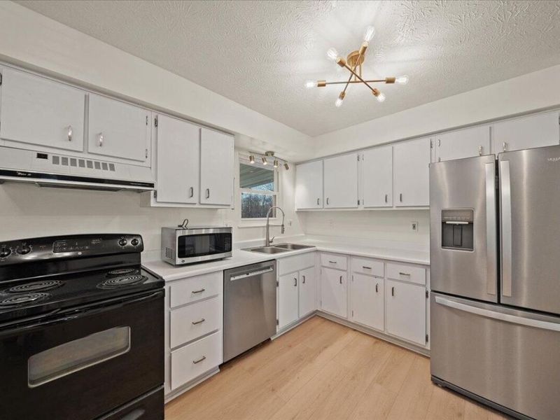 2237 Wideview Dr Drive, Covington, KY 41011 Photo 9