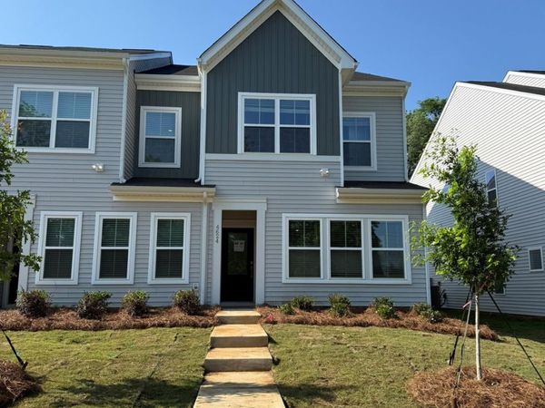 4624 Lakeview Road, Charlotte, NC 28216